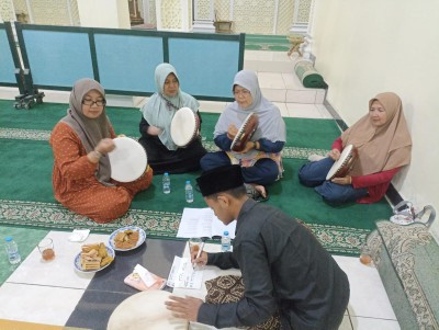 Kegiatan Latihan Hadroh Masjid baiturrahman Dusun Degolan