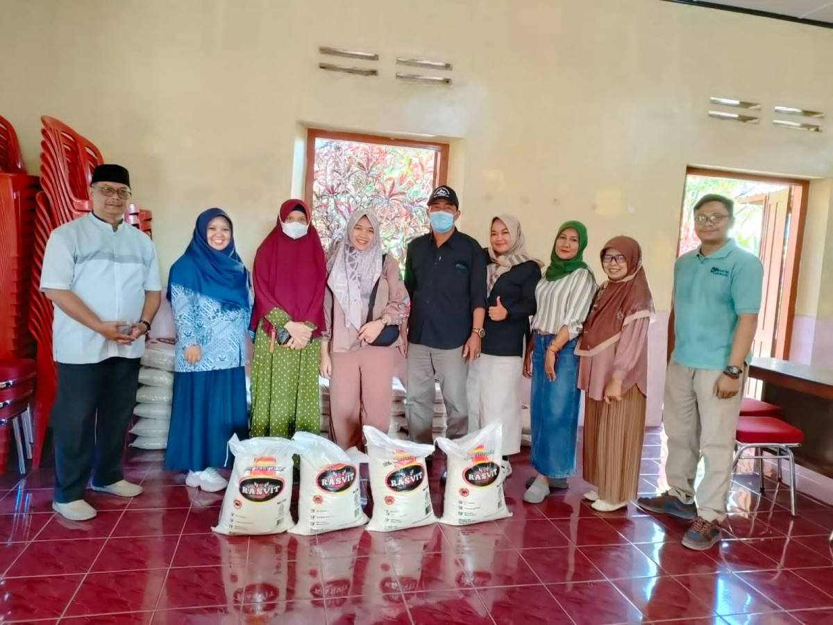 Pendistribusian beras fortifikasi bagi ibu hamil umbulmartani