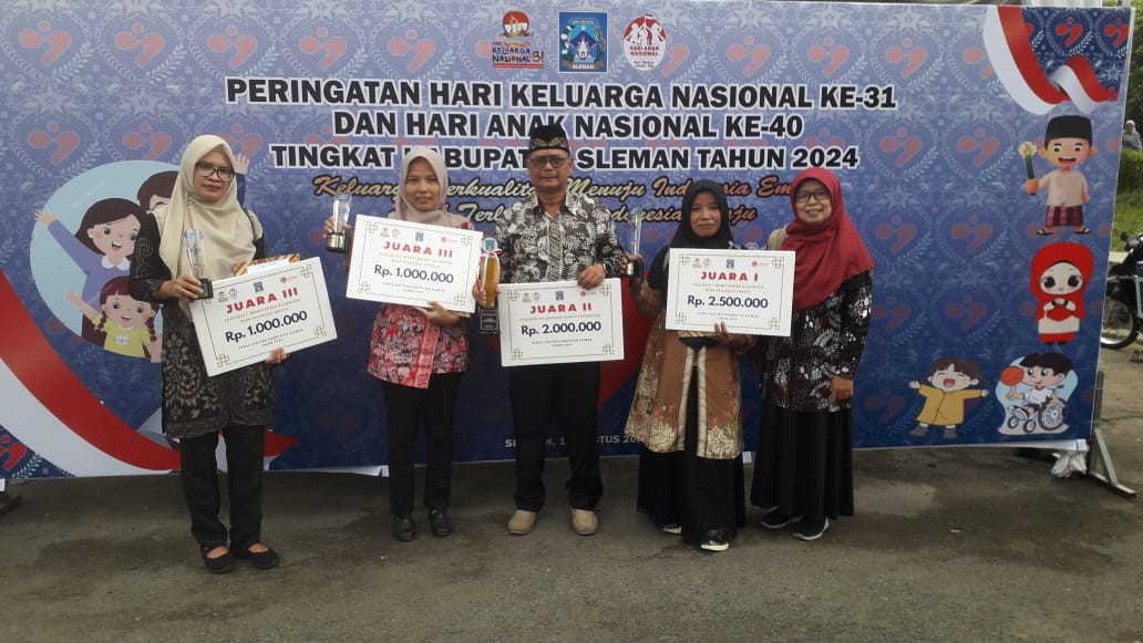 Menghadiri peringatan harganas dan hari anak kabupaten sleman