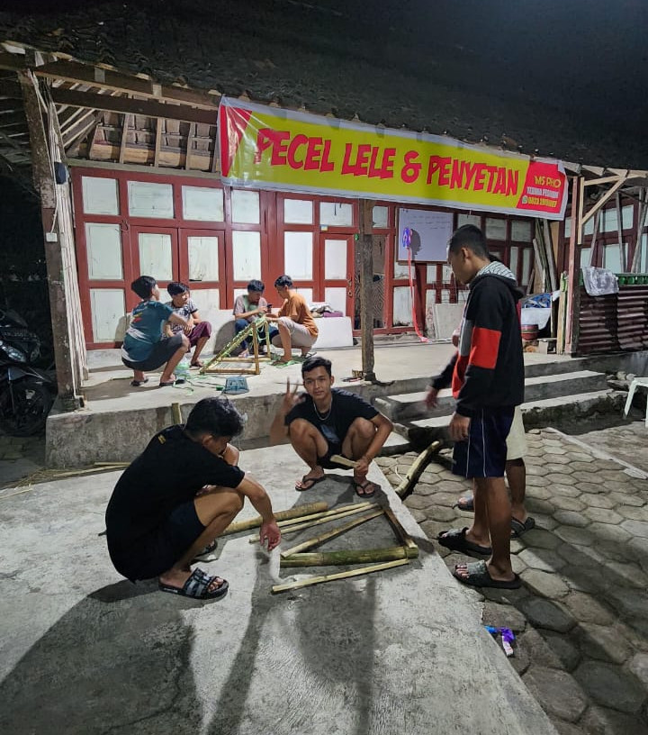 Pokok y gass poll.." PERMATA " sampai lembur...tetap semangat....😊🫰🤗