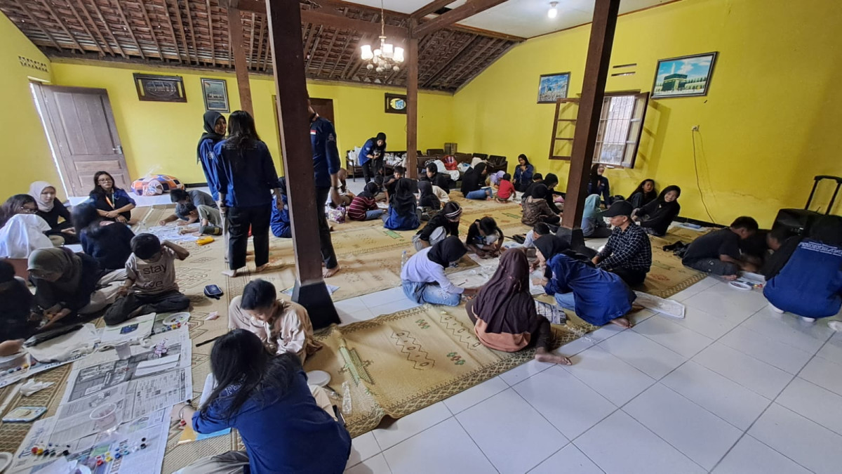 Eduker Desa Mitra bersama Mahasiswa/i  UGM