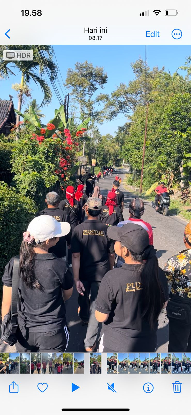 Jalan sehat dalam rangka HUT RI