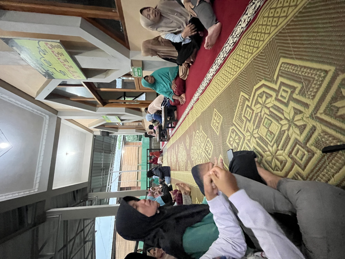 Pertemuan rutin bulan Desember PKK RW 19 Puntuk Umbulmartani