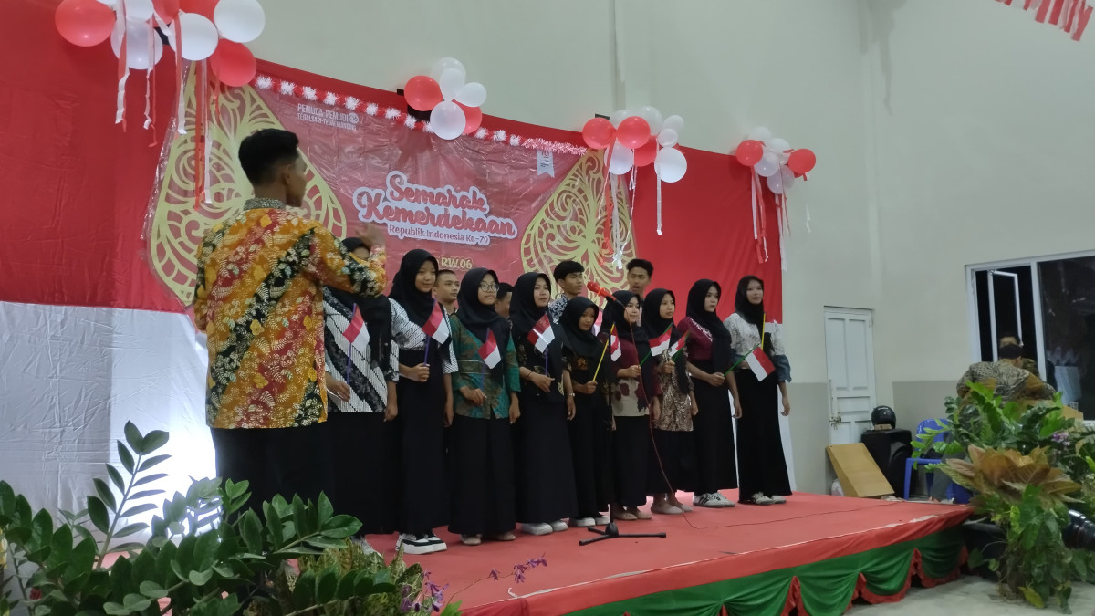 paduan suara pemuda pemudi