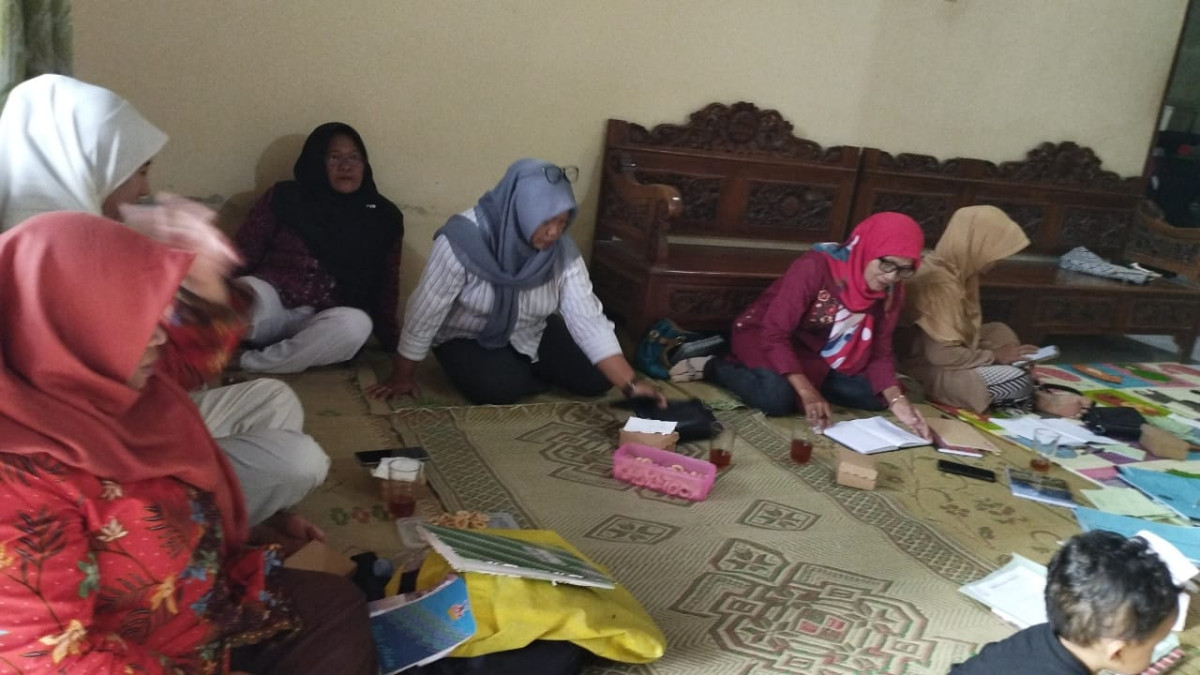 pertemuan kelompok 2 di ngemplak 1