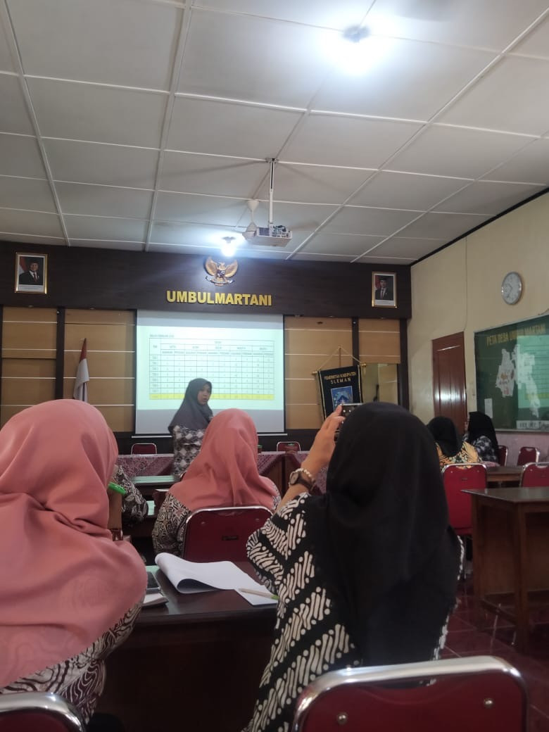 Rakor IMP kalurahan umbulmartani yg dihadiri dibu dukuh puntuk