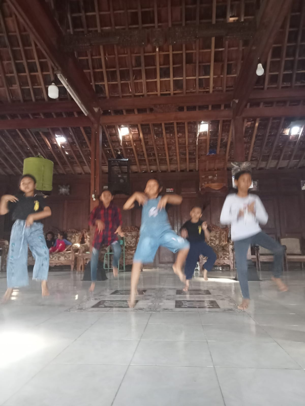 sangar tari sekar wangi sapen