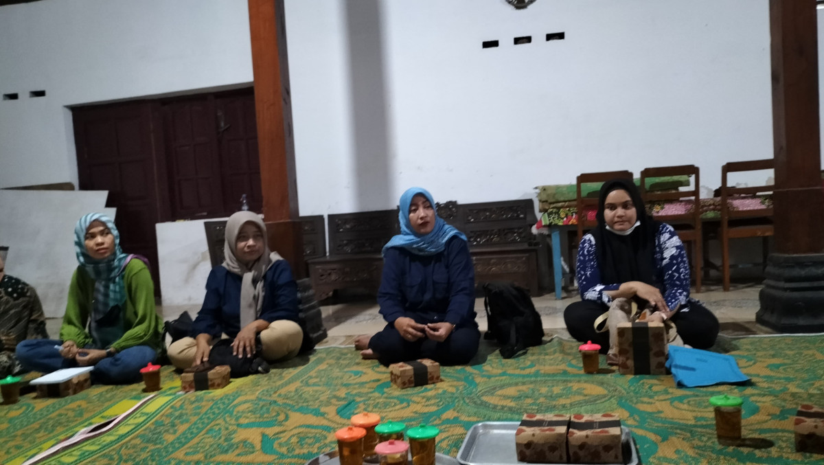 pertemuan IMP dusun. kader kb dusun kledokan