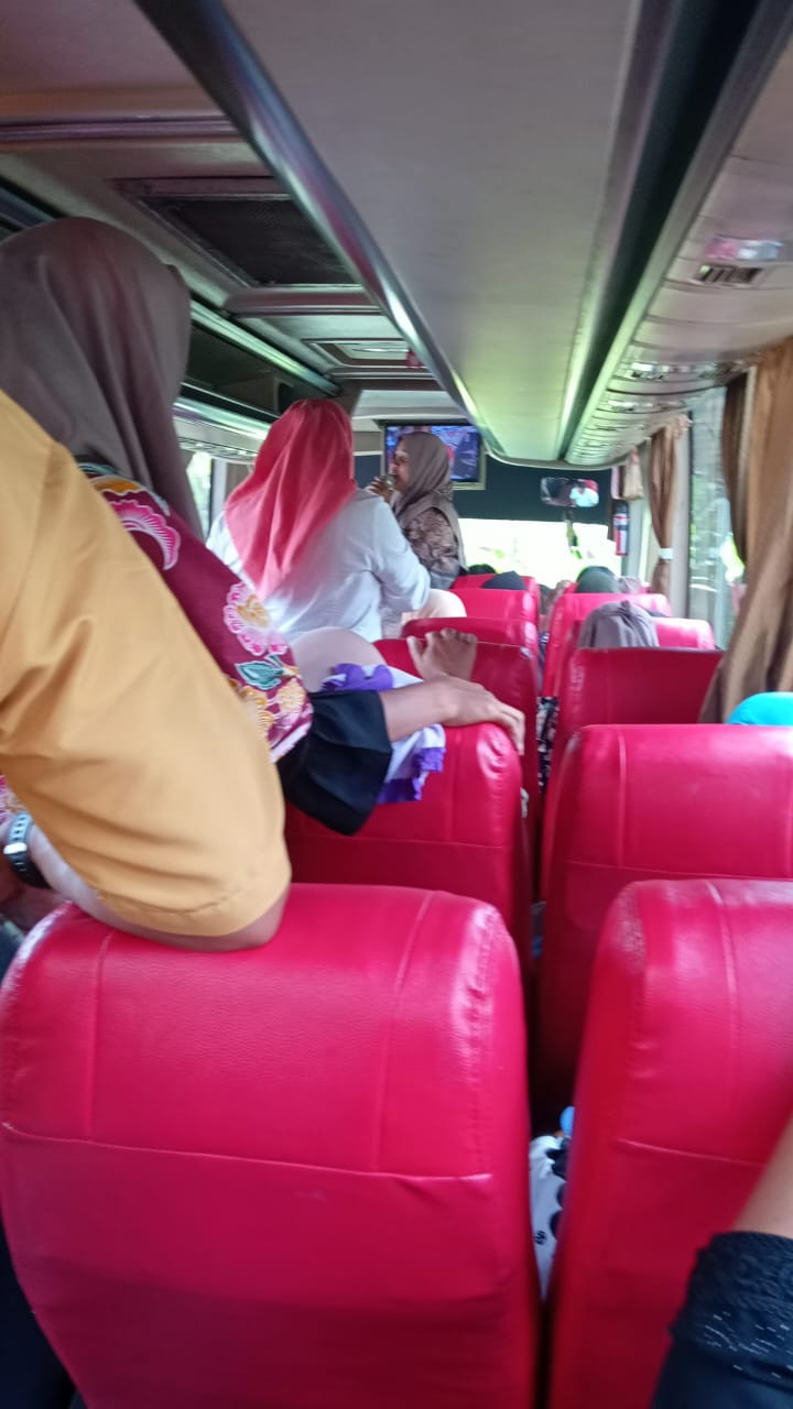 Takziah warga meces ke purwanggan jogja