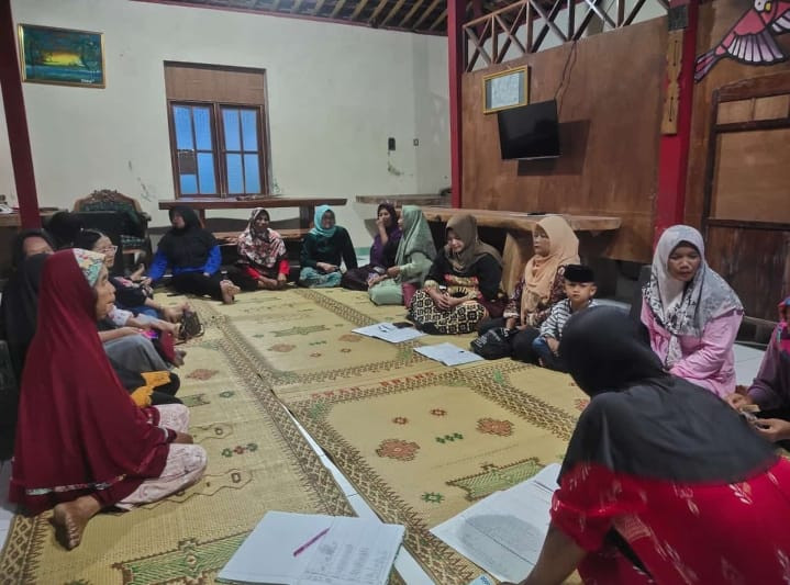 Pertemuan pkk padukuhan( 1 kring) oleh Warga Puntuk Dongkelsari Rejodani Umbulmartani Bulan Maret 2025