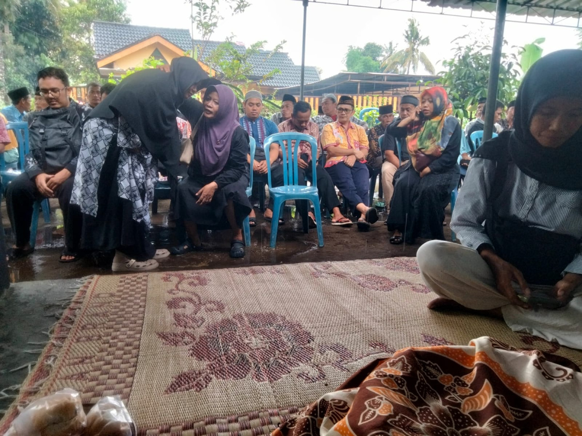 Takziah warga puntuk ke kecamatan tetangga