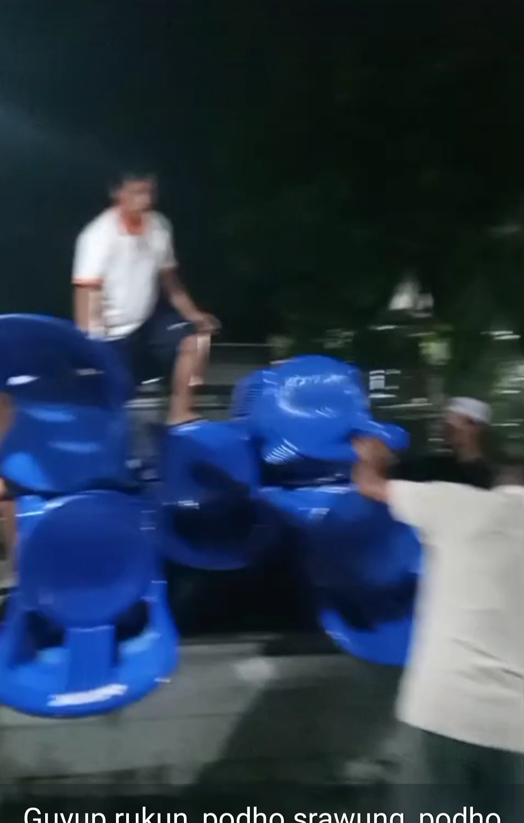 Guyup rukun ditempat orang meninggal dsn meces