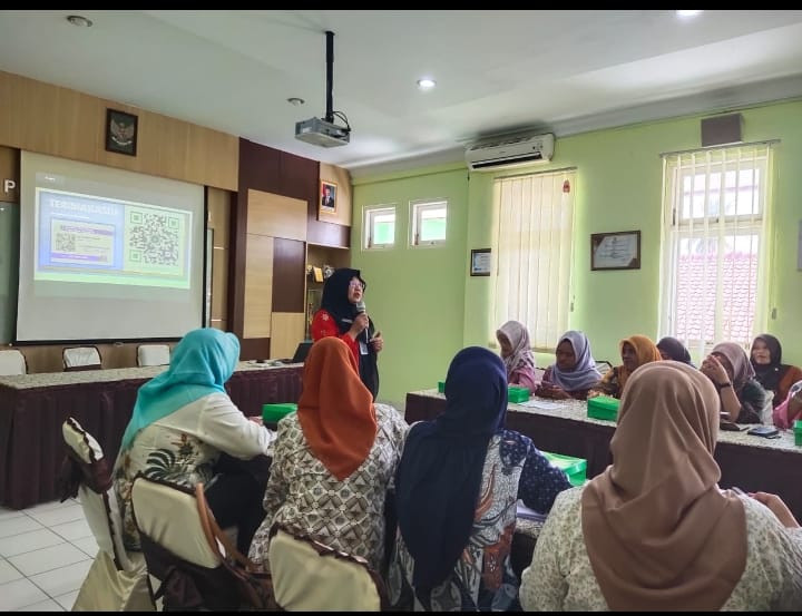 pertemuan  monev kesehatan jiwa di puskesmas ngemplak oleh kader Puntuk