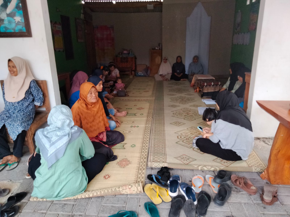 Arisan ibu ibuPuntuk Rt 02 bulan April