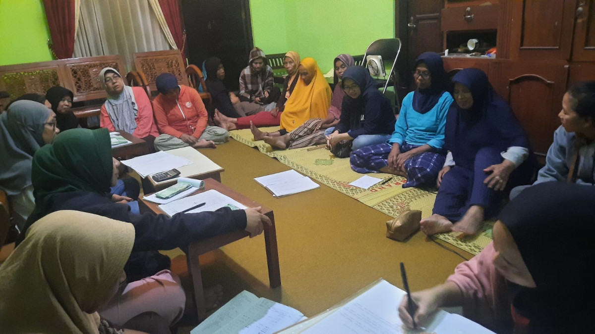 arisan rutin rt 02 dusun sapen