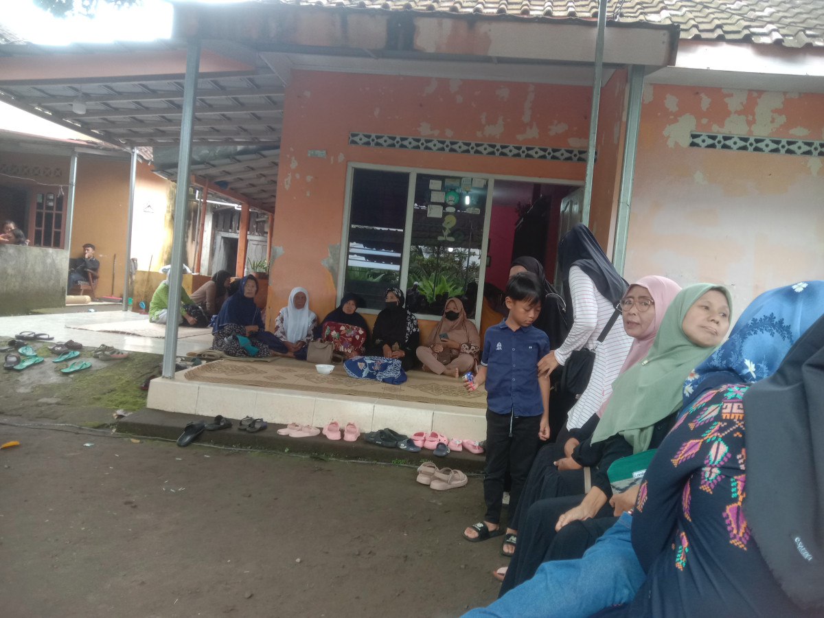 kader KB kledokan .takziah di warga dusun kledokan