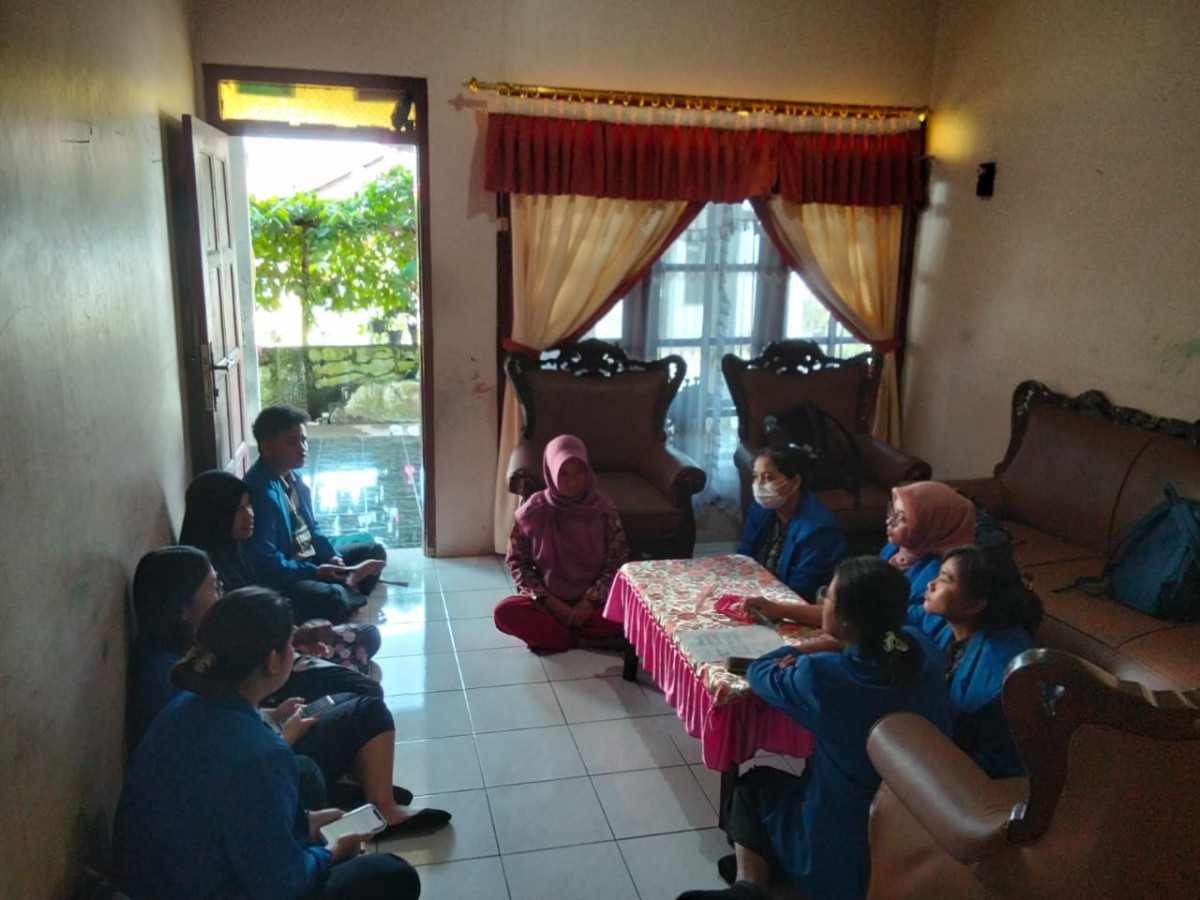 Pendampingan mahasiswa Akper panti rapih di RT 4 dusun ngemplak1