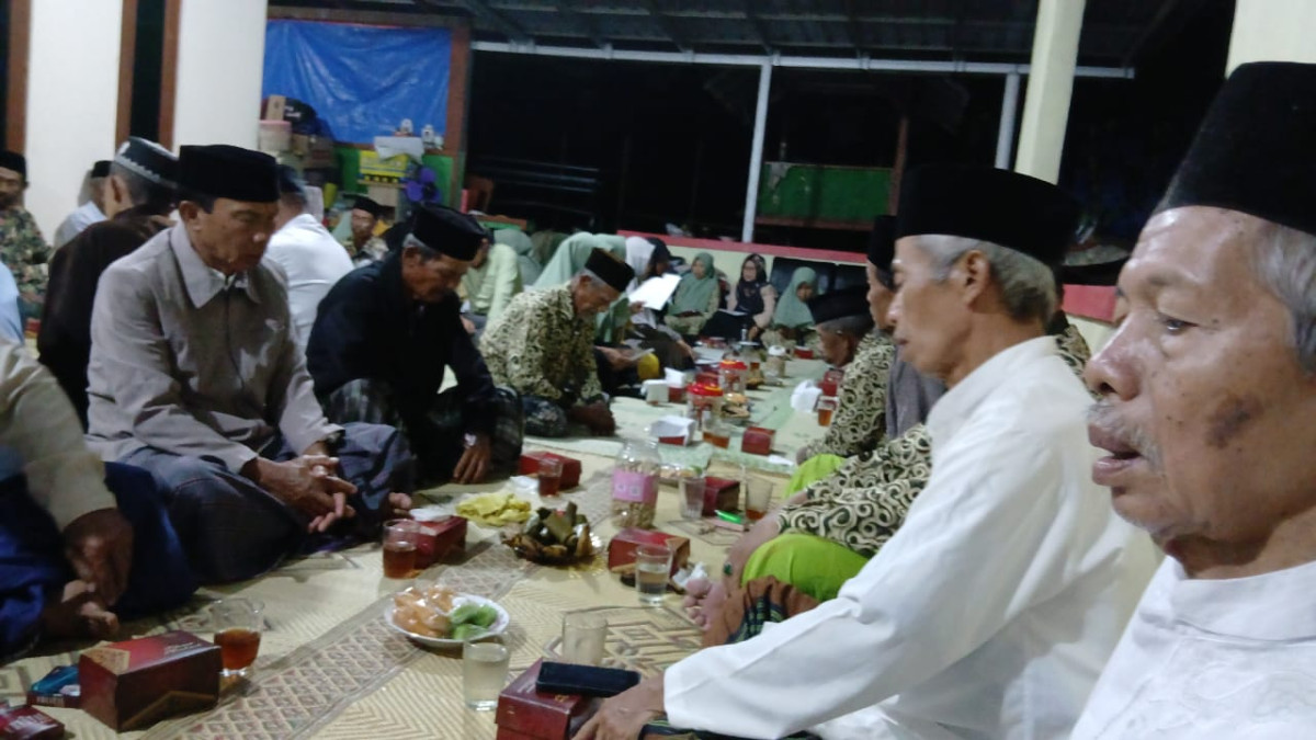 Berjanjen didusun ngemplak asem