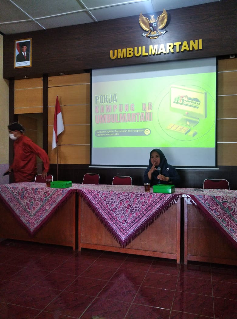 Pertemuan kagiatan kampung kb warga dusun sapen