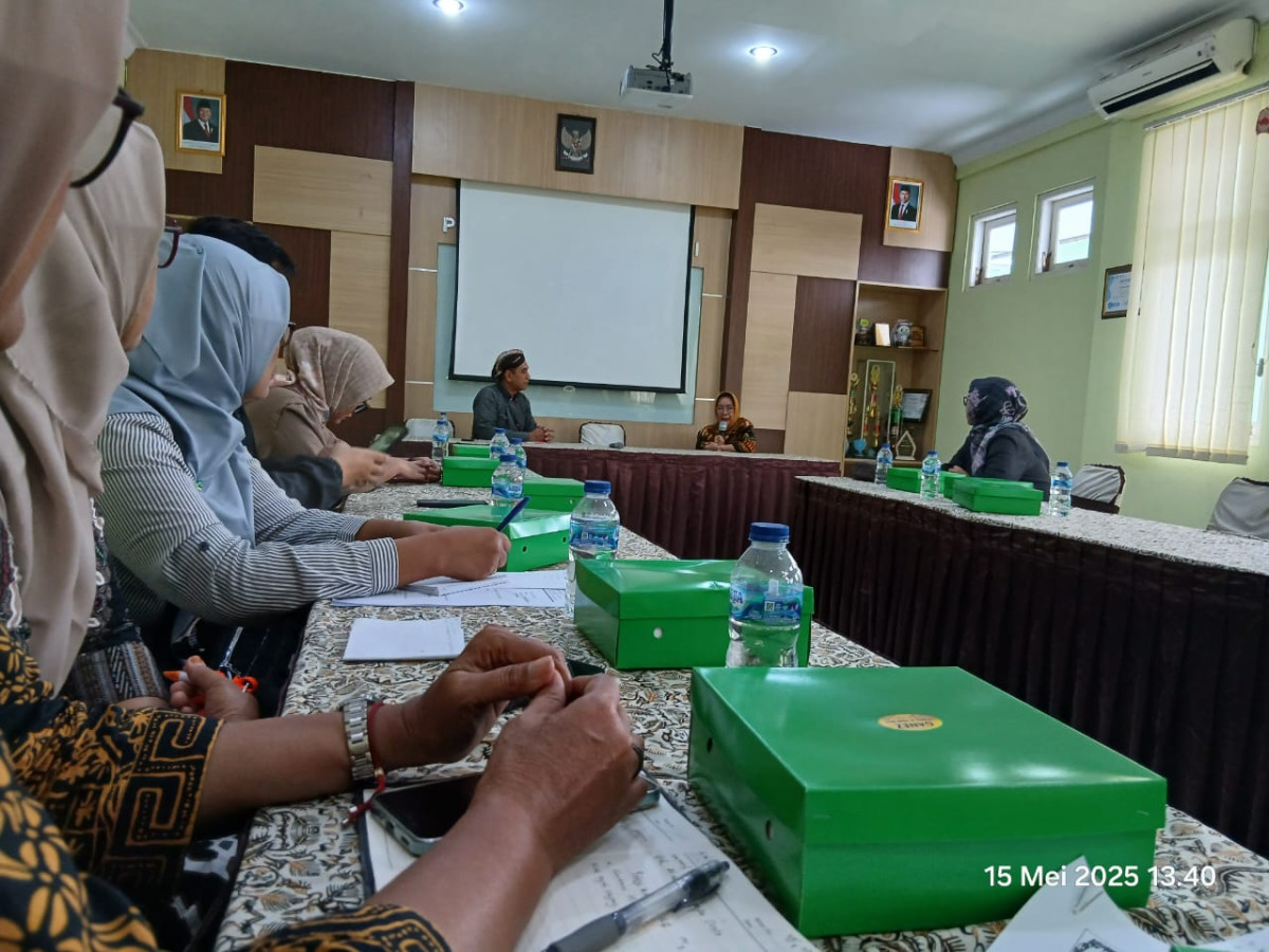 Kader poskesdes umbulmartani menghadiri