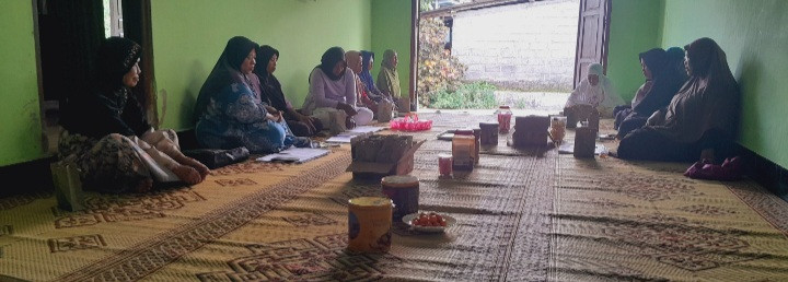 Arisan ibu2 pkkk ngemplak asem