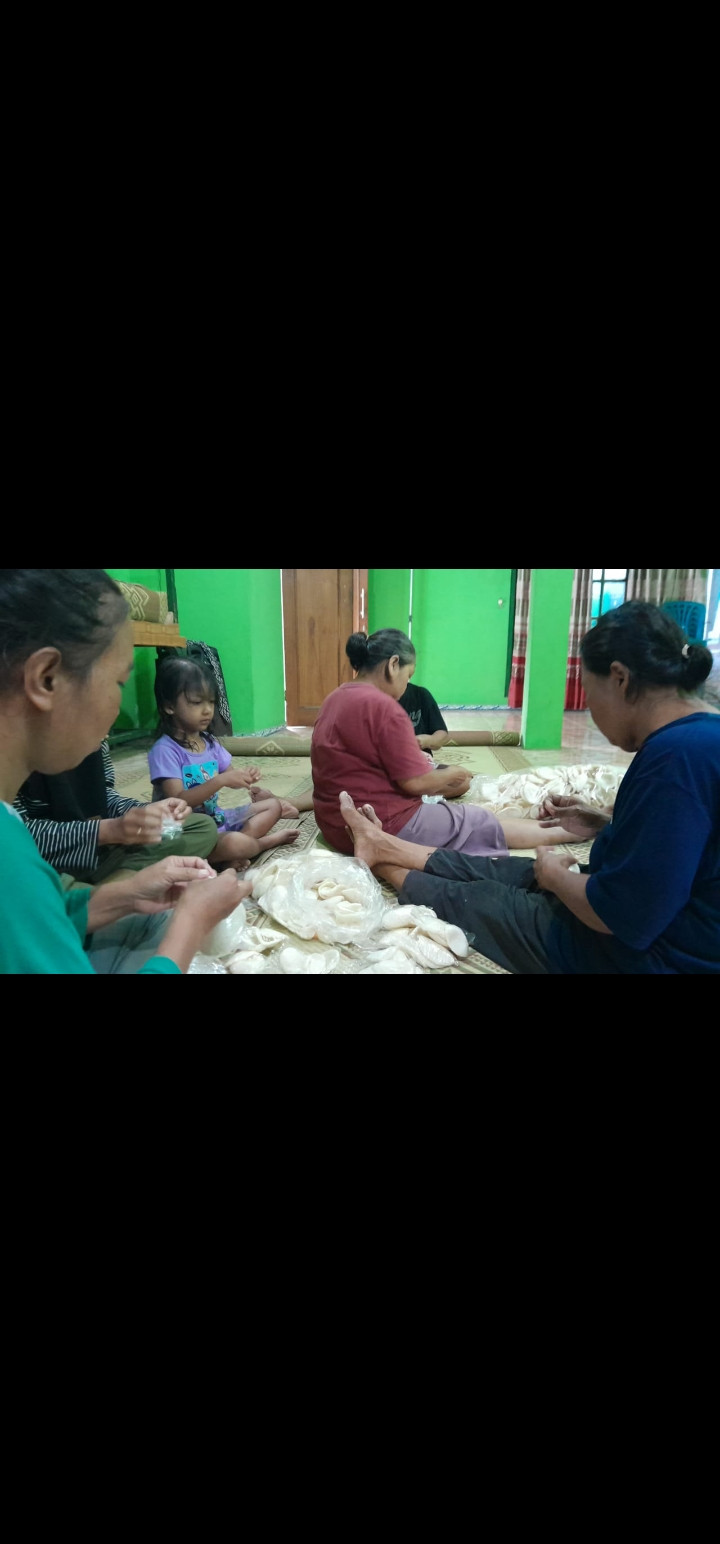 Masak bersama pembuatan takjil buka puasa Dusun Medelan