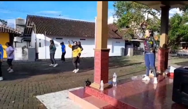 Senam Minggu pagi dusun Grogolan