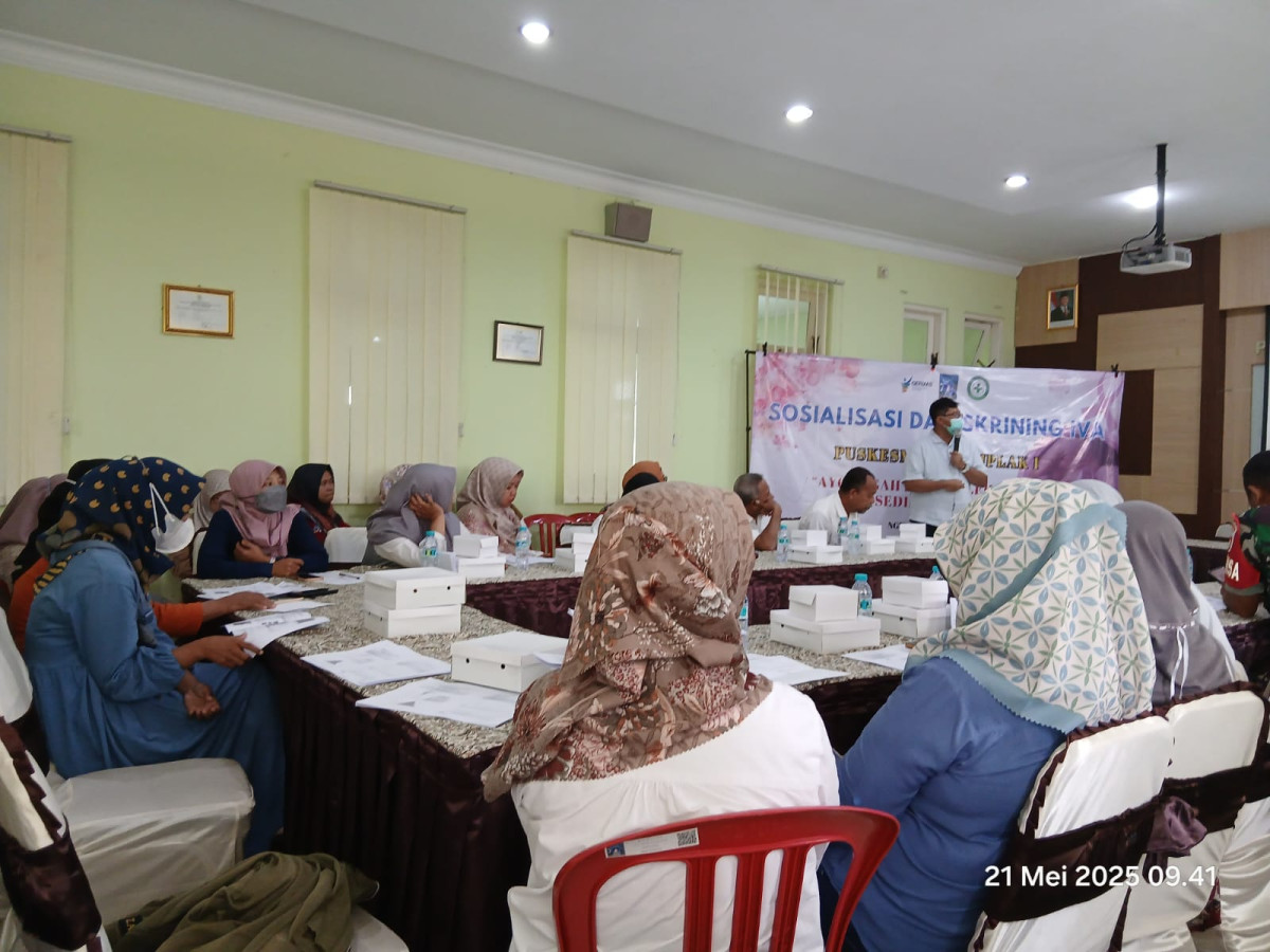 Kader cilikan mengikuti sosialisasi kanker serviks