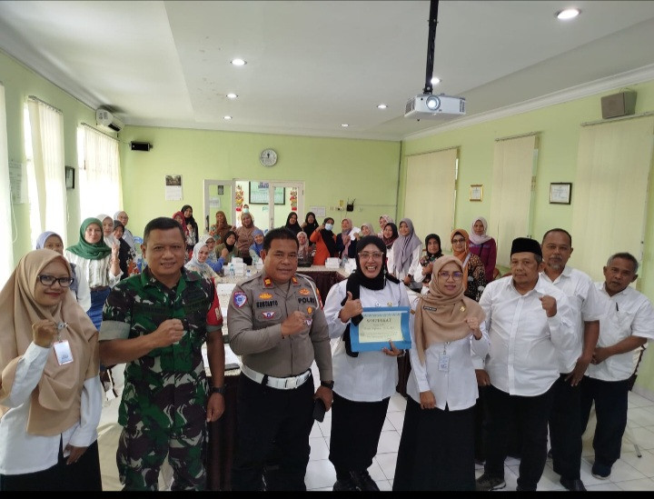 Sosialisasi Kangker servik dipuskesmas dari kader ngemplak asem