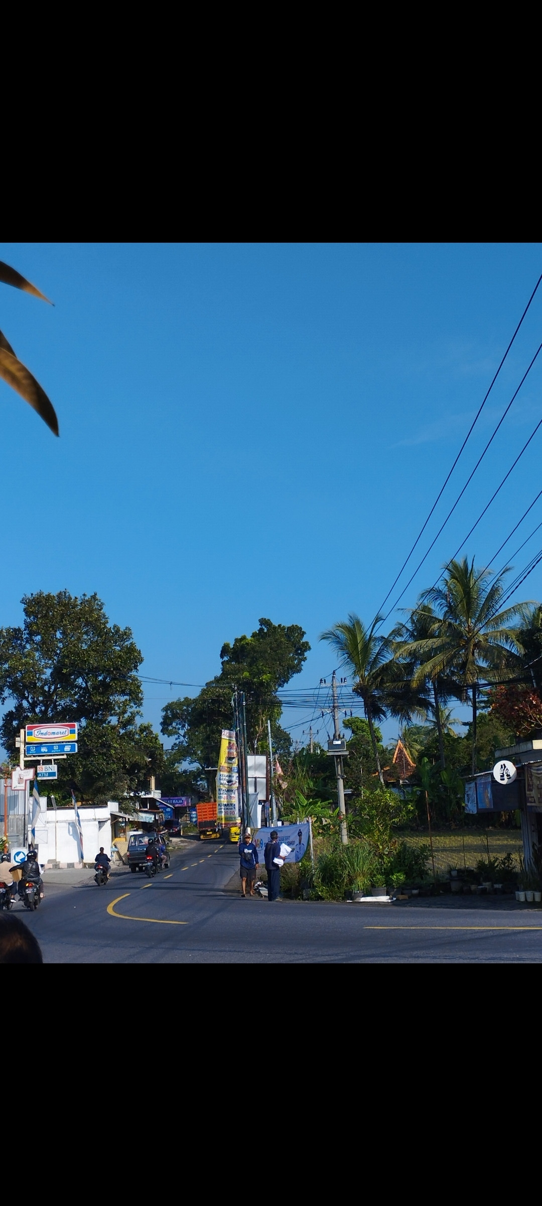 Gotong Royong Bapak-Bapak Meces RT 5