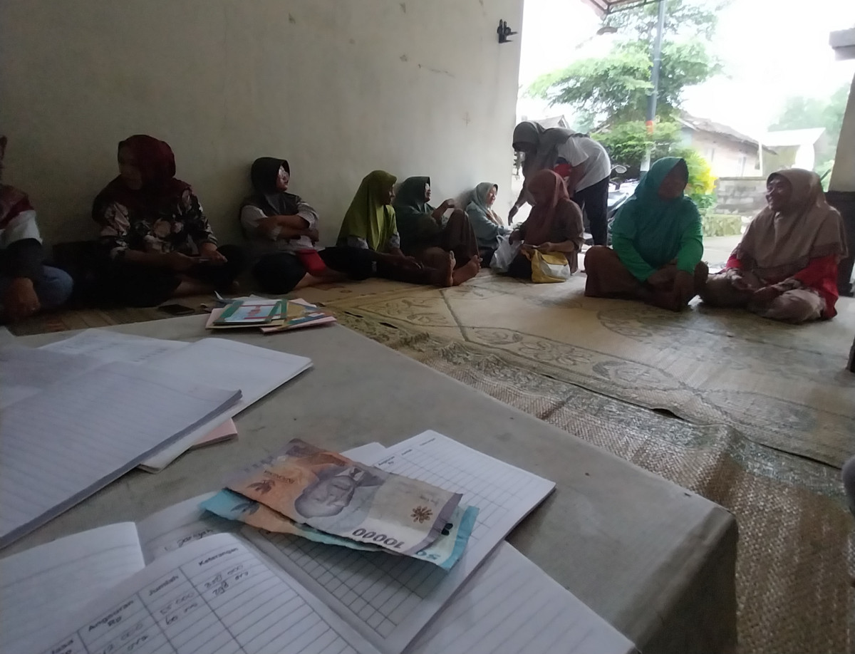 Pertemuan pkk dusun meces