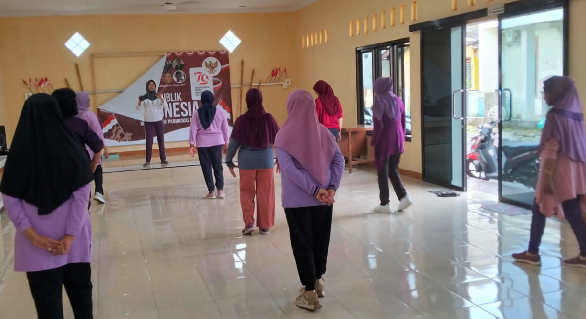 Olahraga Selasa sore warga Pamungkas Ngemplak 2