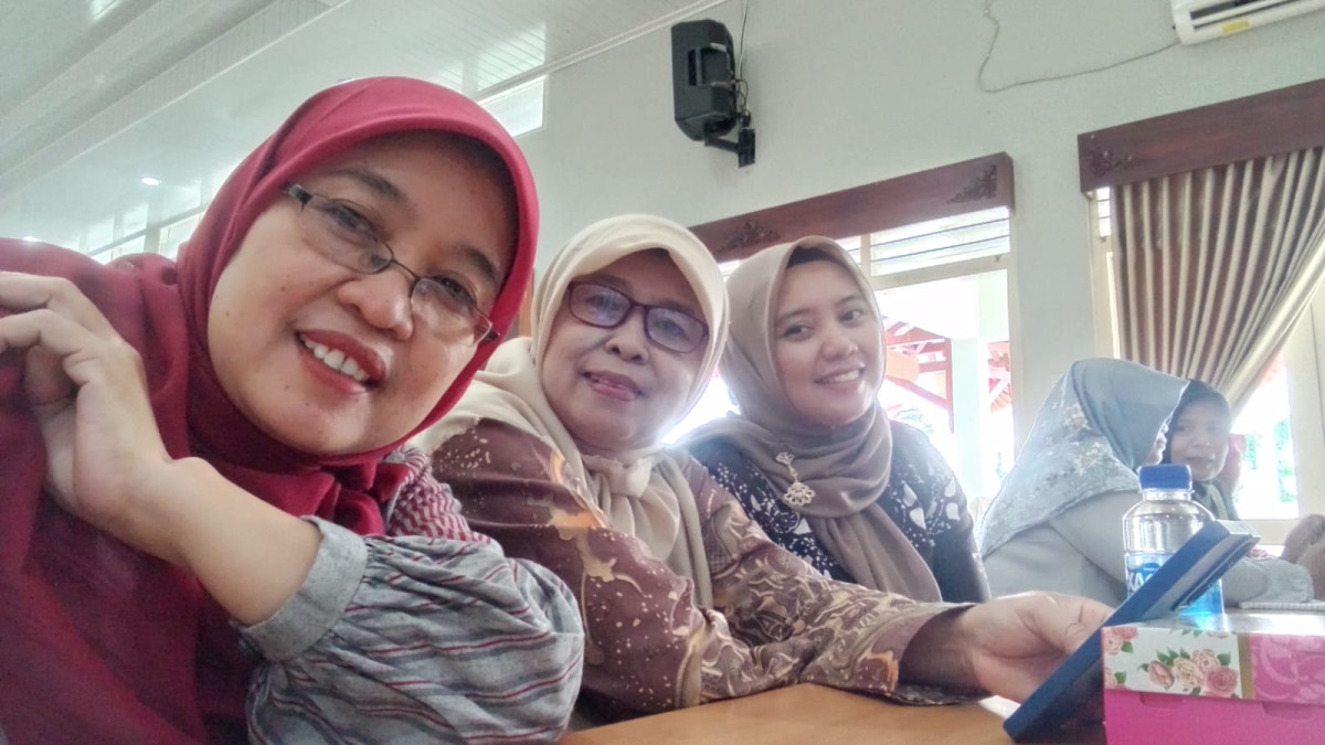 Kader cikikan menghadiri sosialisasi permendagri no 13 thn 2024