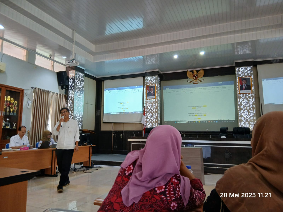 Kader poskesdess umbulmartani menghadiri sosialisasi Permendagri no 23 THN 24