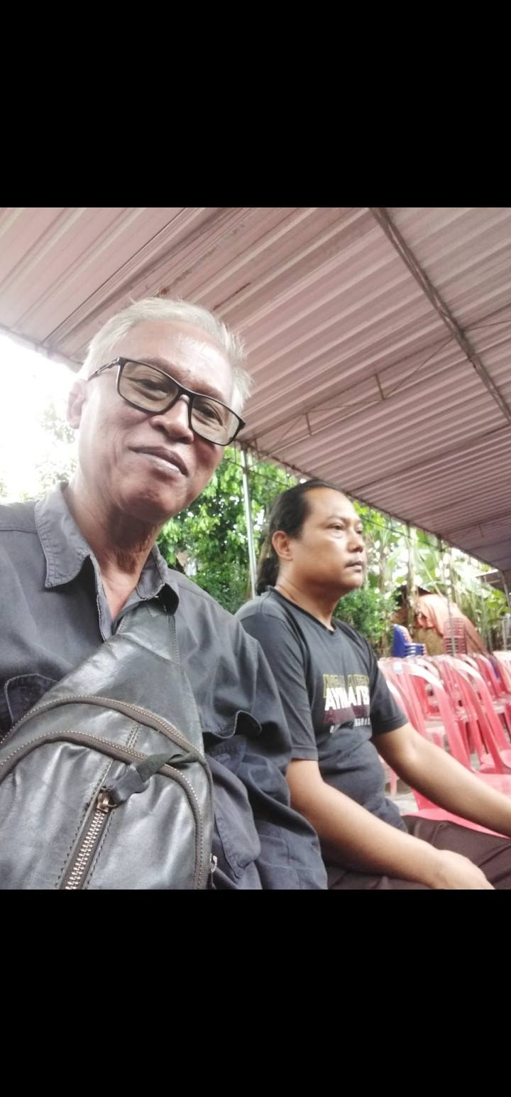 Warga dusun Medelan Takziah di Klaten