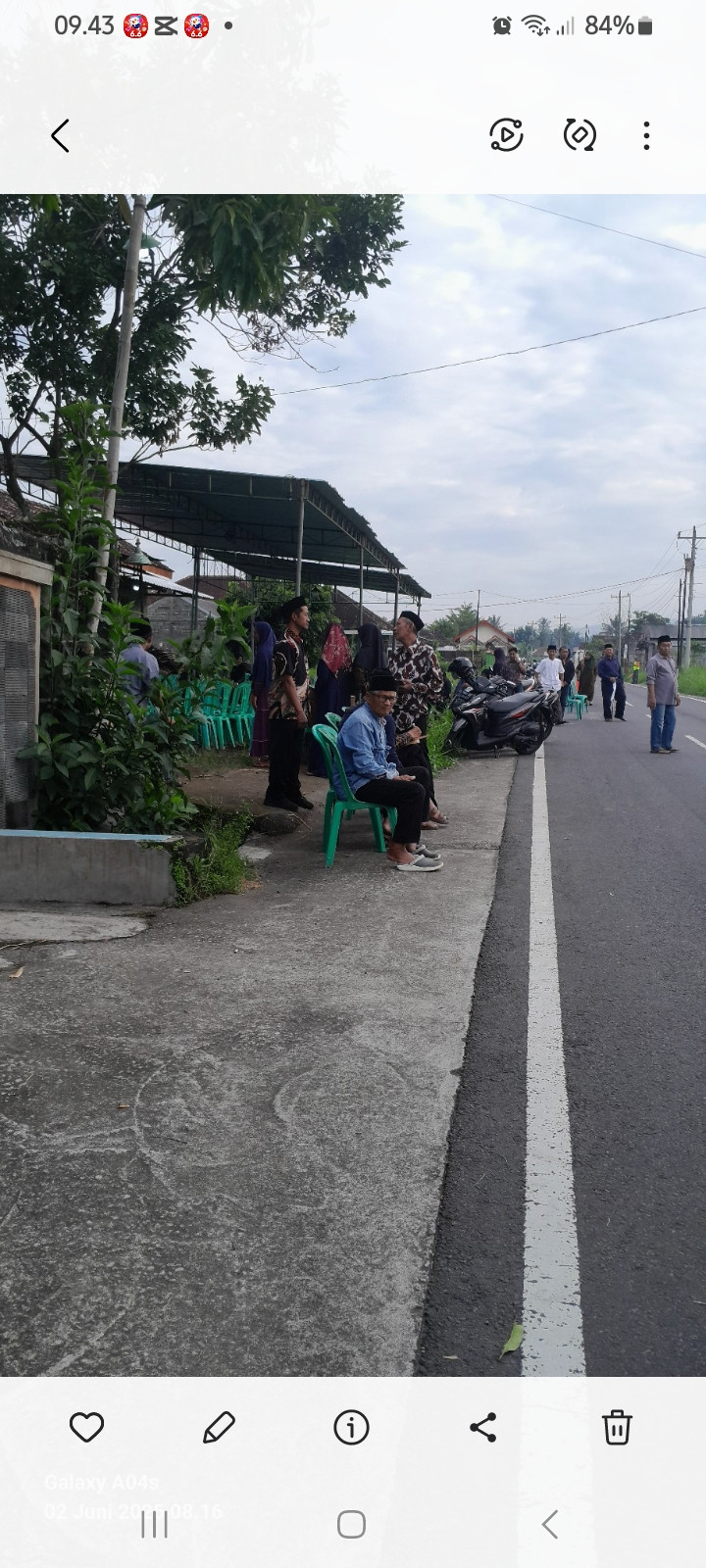 Takziah oleh ibu2 ngemplak asem