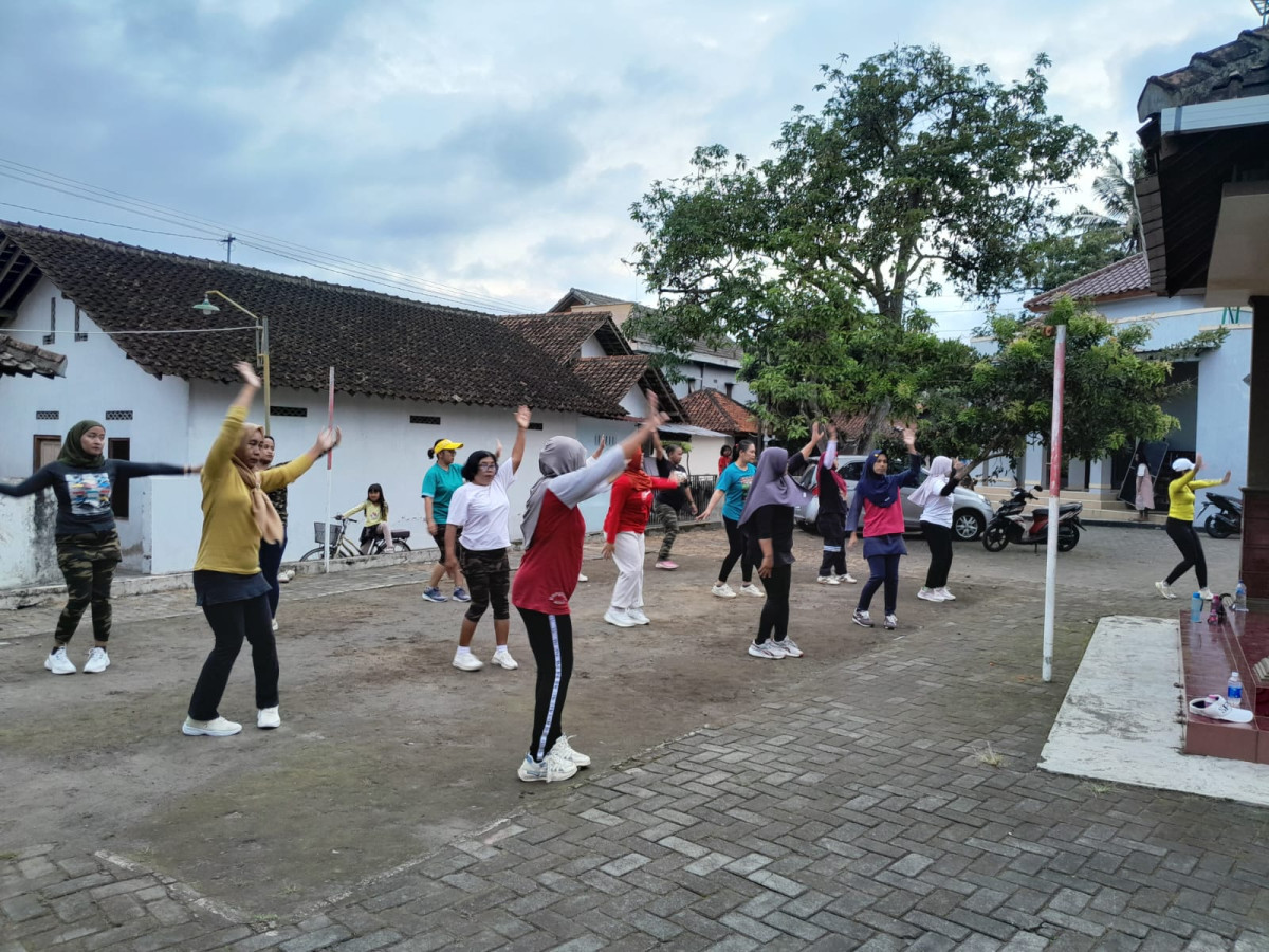 Senam sehat dusun Grogolan