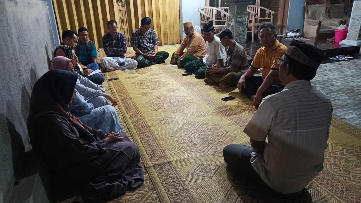 Rapat warga mandiri sahabat desa dusun Grogolan