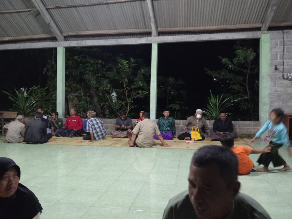 Pertemuan  lpm dusun tanjung