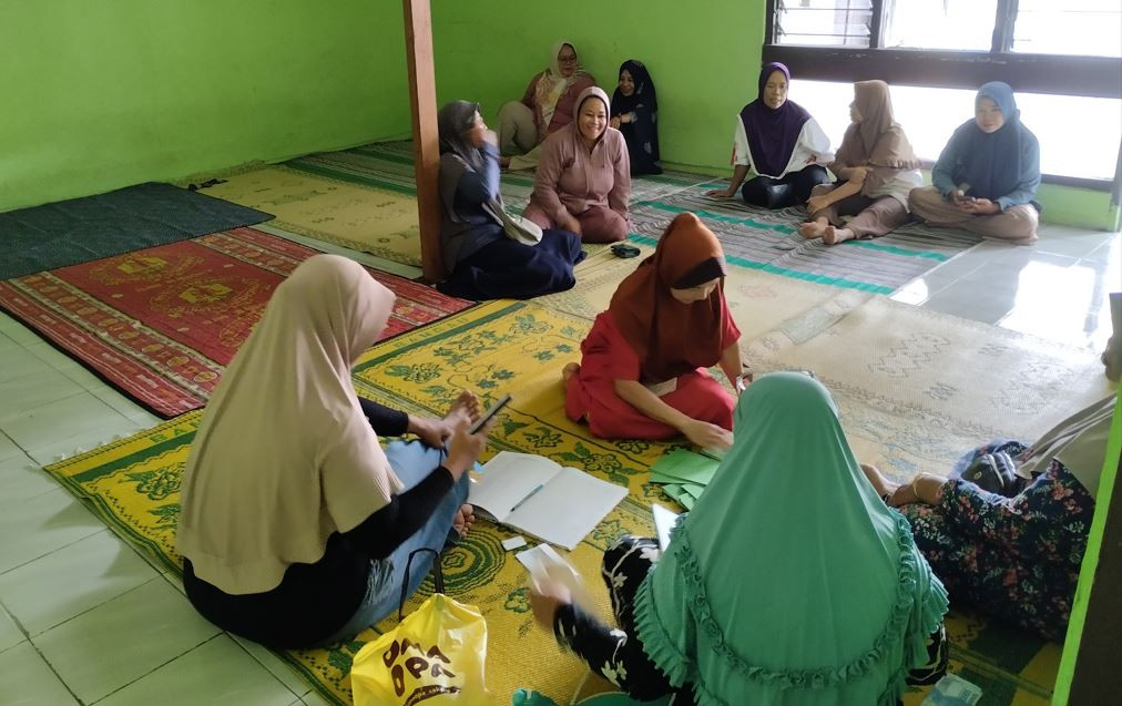 arisan ibu2 PKK padukuhan Lodadi