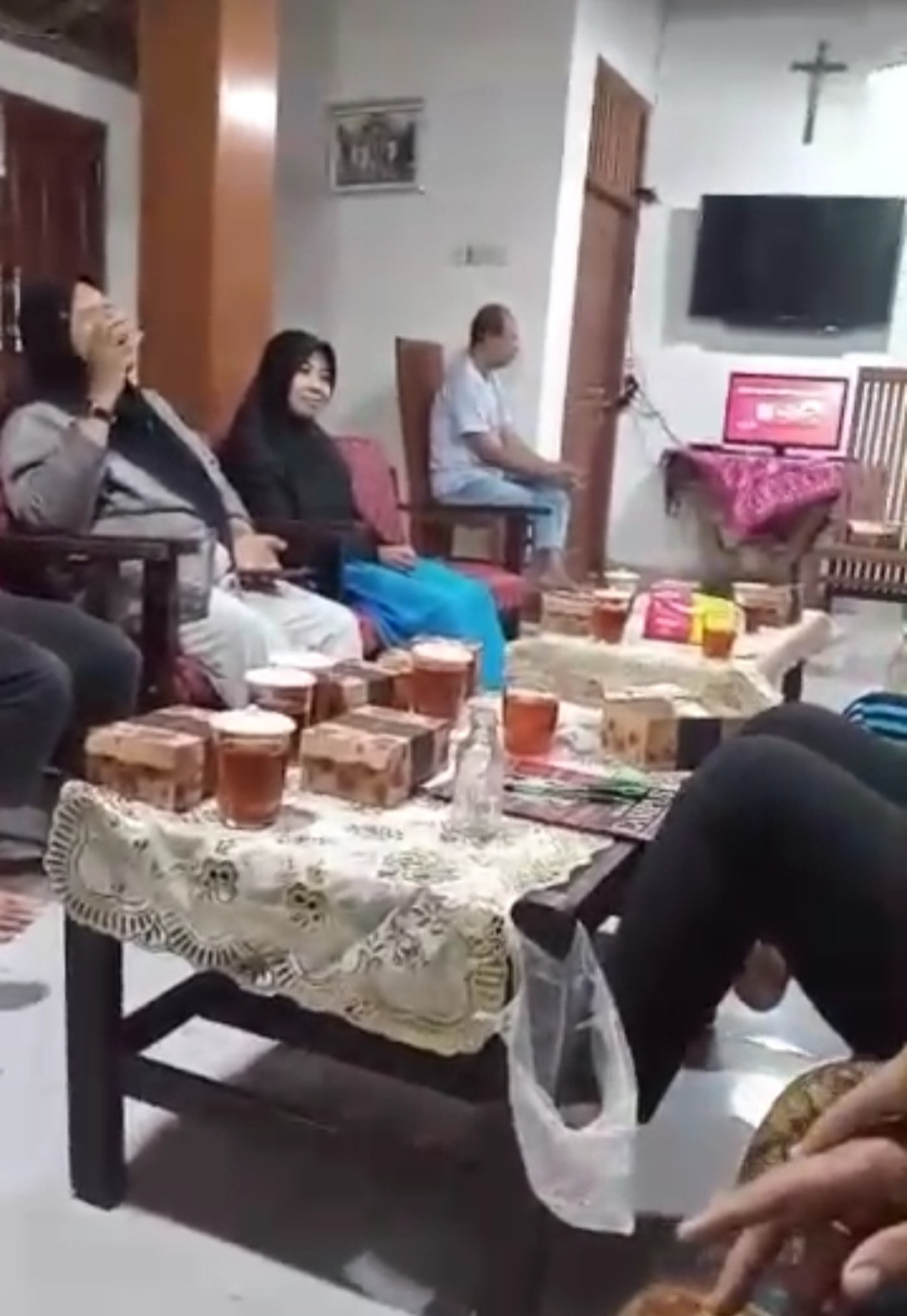 Arisan rt 02 dsn meces