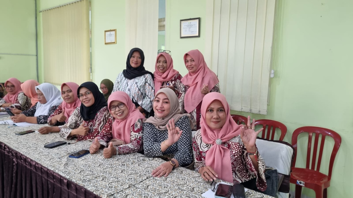 Poskesdes umbulmartani mengikuti bimtek pmt lokal