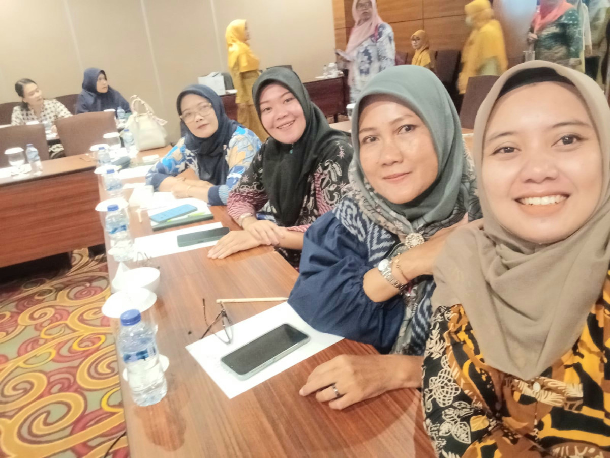 Kader sapen mengikuti bimtek SDIDTKB