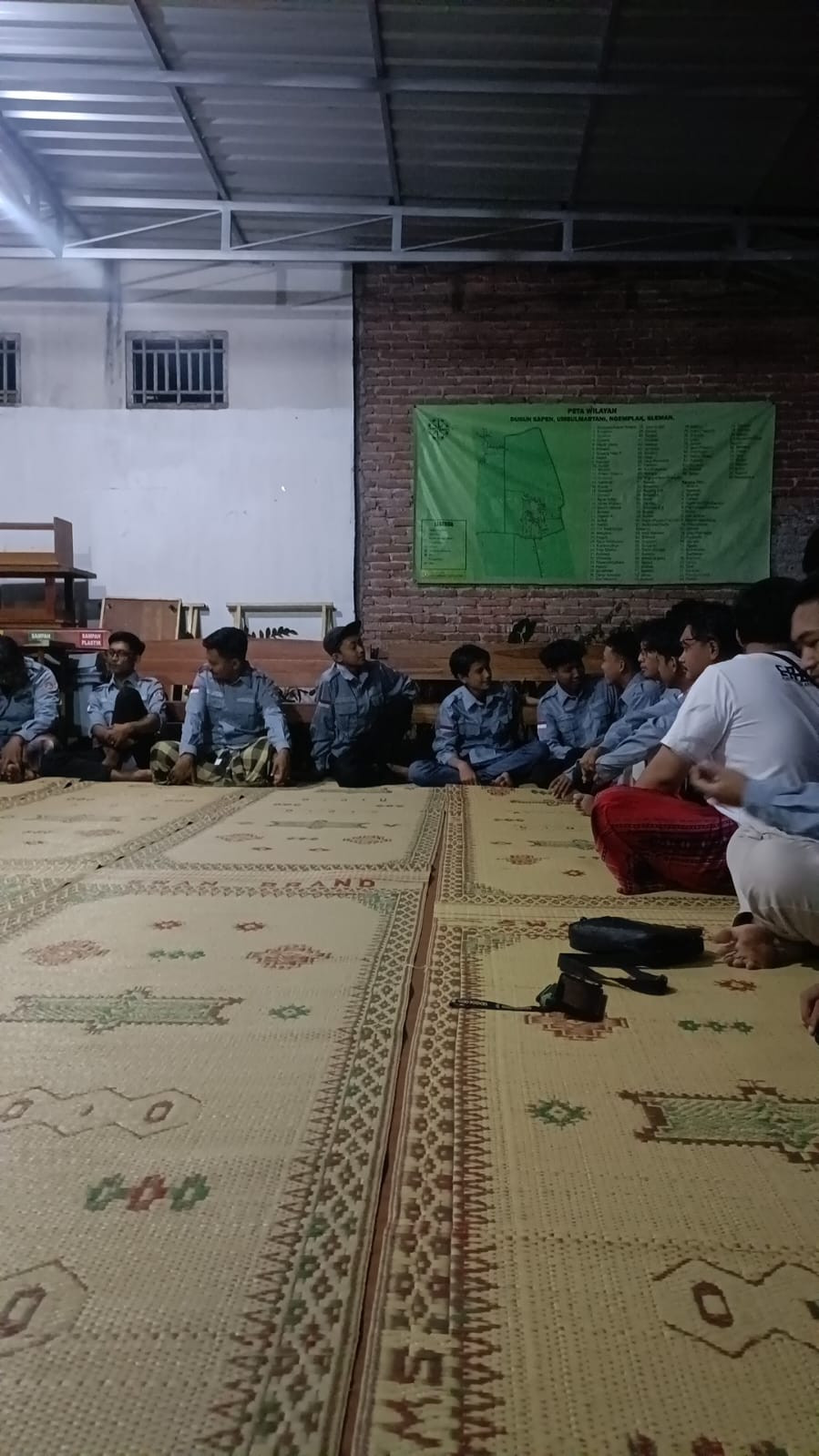 Rapat pemilihan ketua pemuda dusun sapen