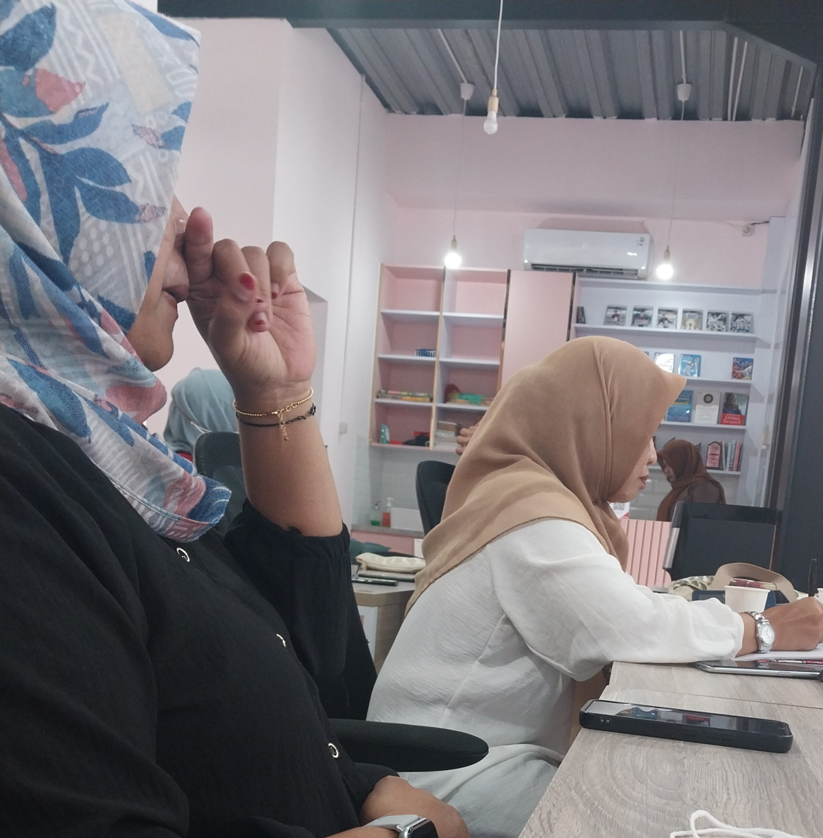 Pelatihan cibersecuryty buat umkm dr dsn meces