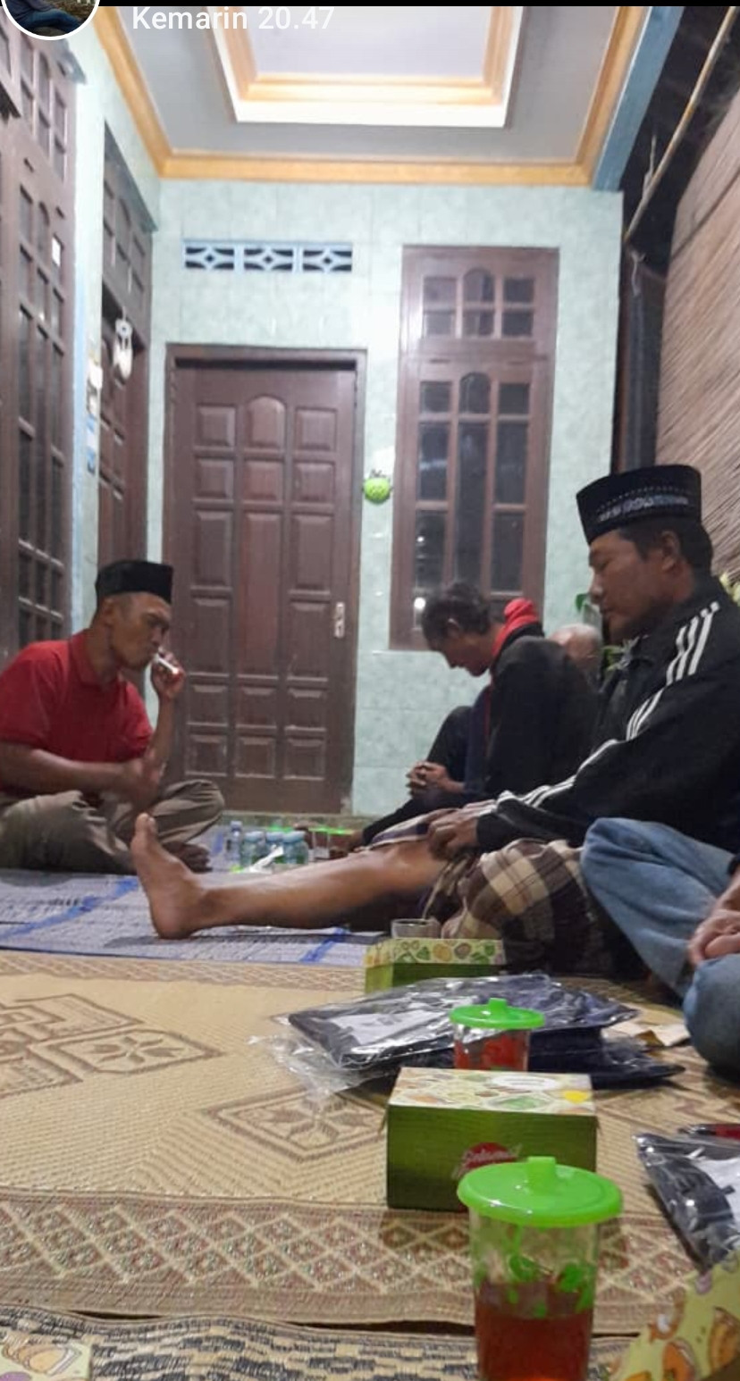 Pertemuan rt 02 dusun cilikan