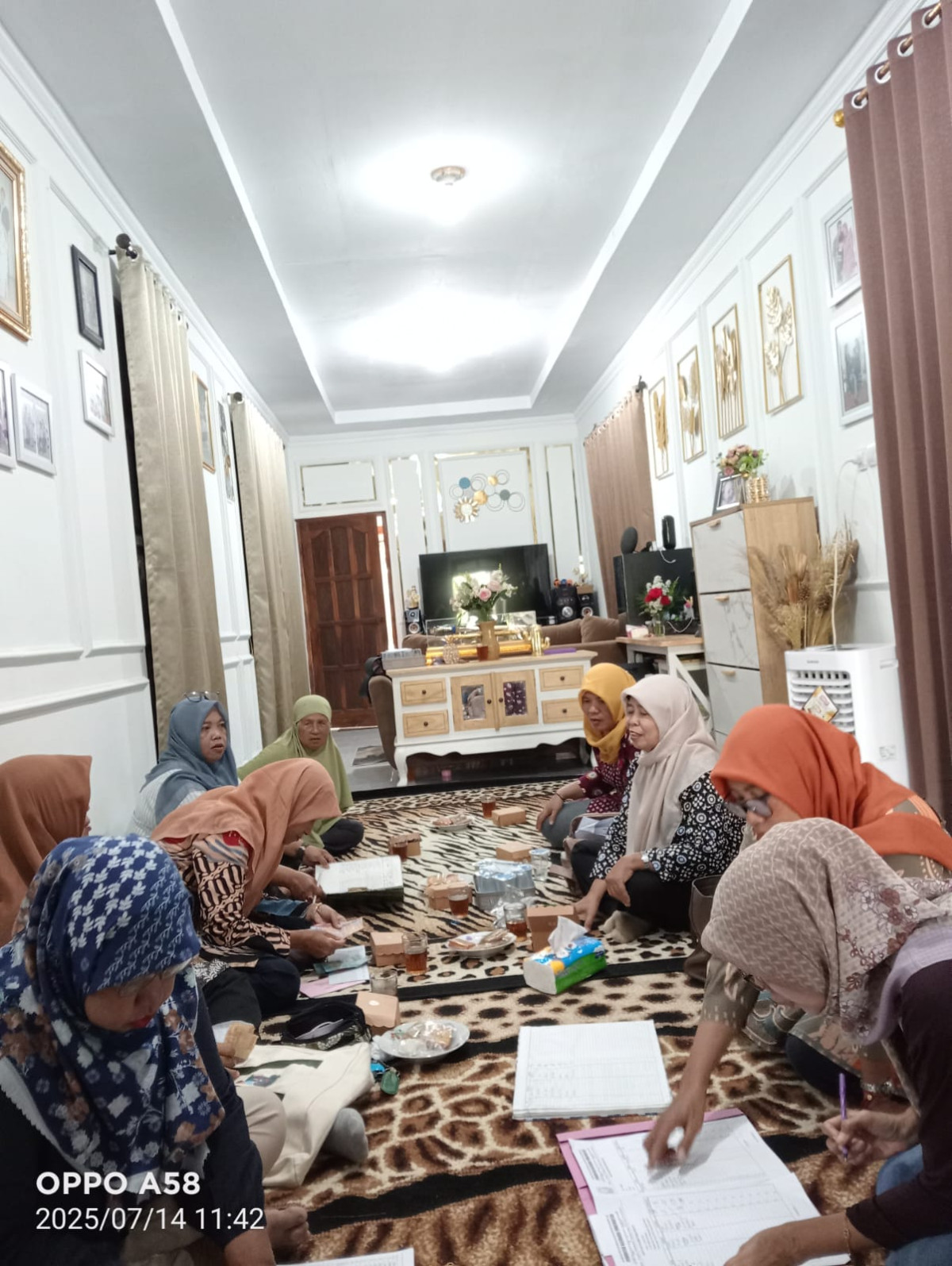 Kader ngemplak 2 melaksanakan pertemuan IMP kalurahan