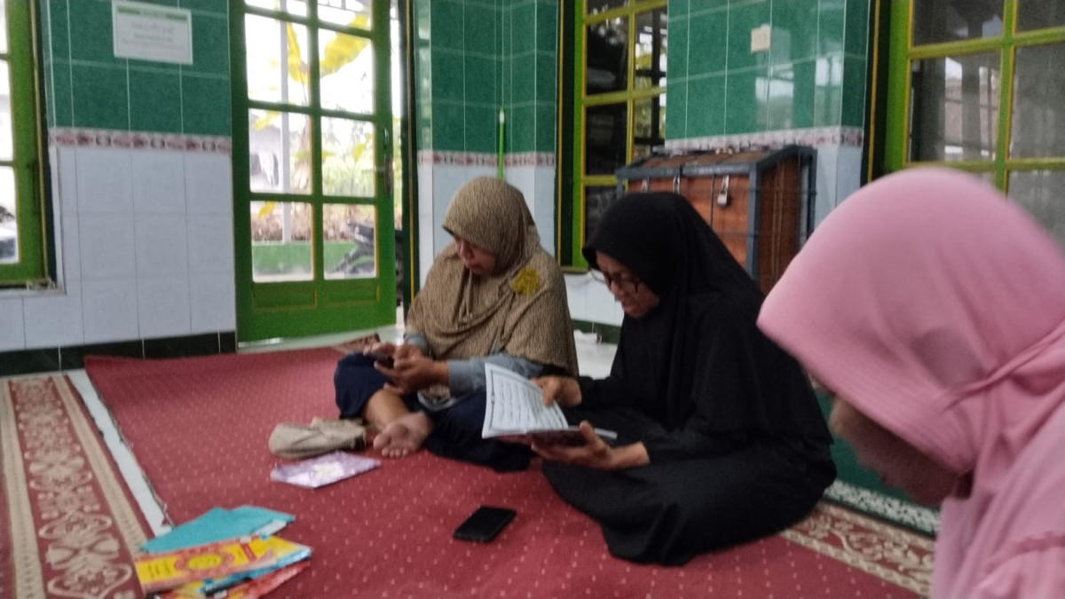 Belajar membaca alquran dsn meces