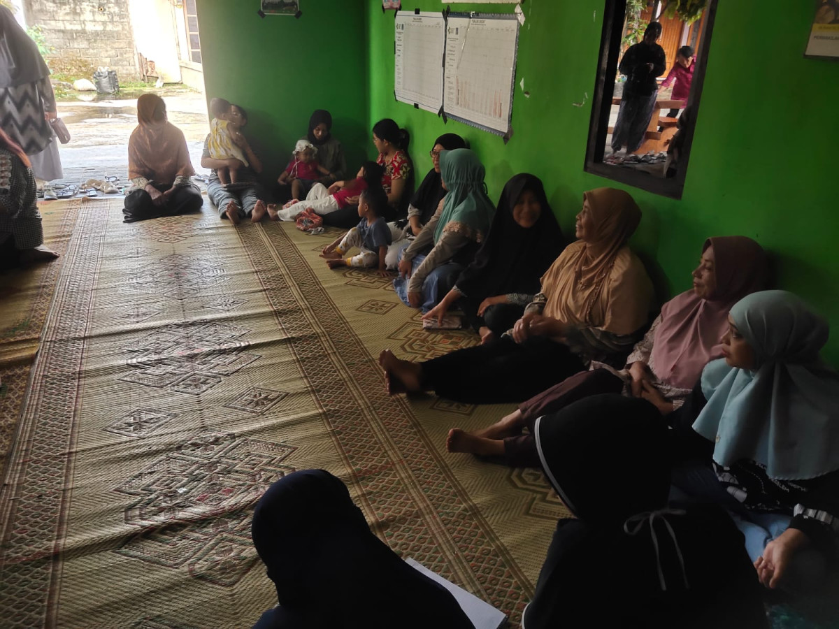 Pertemuan rutin pkk RT 02 Dongkelsari Puntuk bulan Juli