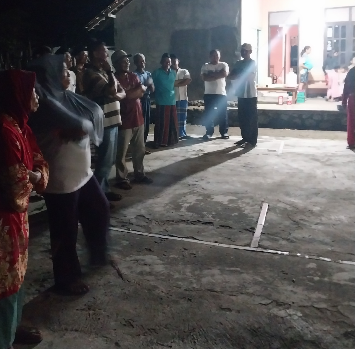 Latihan perform rt 03 buat karnaval dsn meces